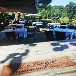 Отель Restaurant Le Bosquet Ле Пон-де-Се