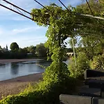 Отель Restaurant Le Bosquet Ле Пон-де-Се