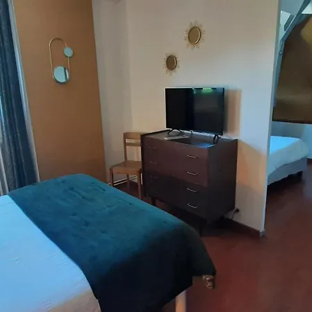 ホテル Restaurant Le Bosquet Les Ponts-de-Cé