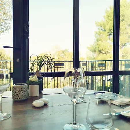 Отель Restaurant Le Bosquet Ле Пон-де-Се