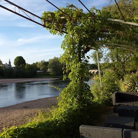 Отель Restaurant Le Bosquet Ле Пон-де-Се