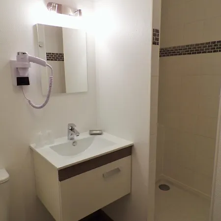 ホテル Restaurant Le Bosquet Les Ponts-de-Cé